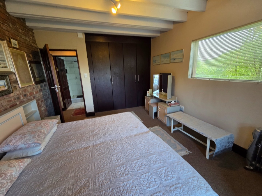 4 Bedroom Property for Sale in Woodland Hills Wildlife Estate Free State